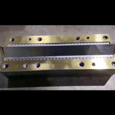 销售熔喷布模具