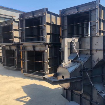 高铁流水槽钢模具加工定制，边沟流水槽钢模具欢迎咨询